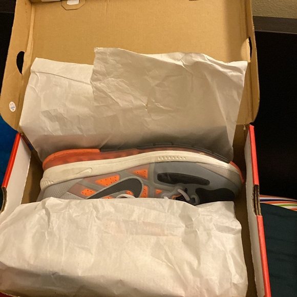 Air Max Genome | Grey, Orange | size 11 - Picture 2 of 4
